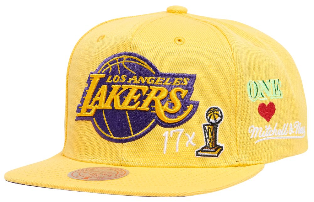 Mitchell & Ness Uo Exclusive Los Angeles Lakers Washed Baseball Hat in  Natural for Men