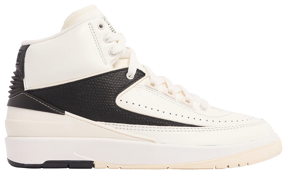 Jordan Air Retro 2 - Women's