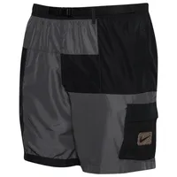 Nike Belted Cargo 7" Shorts