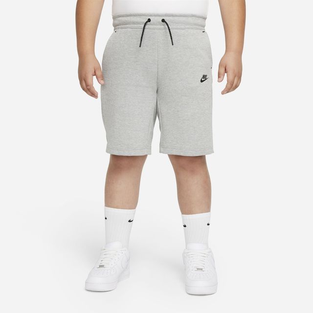 nike shorts men footlocker