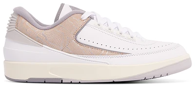 Jordan Mens Retro 2 Low - Basketball Shoes Cement Grey/White/Sanddrift