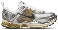 Nike Boys Nike Vomero 5 - Boys' Grade School Shoes Medium Brown/Metallic Pewter Size 07.0