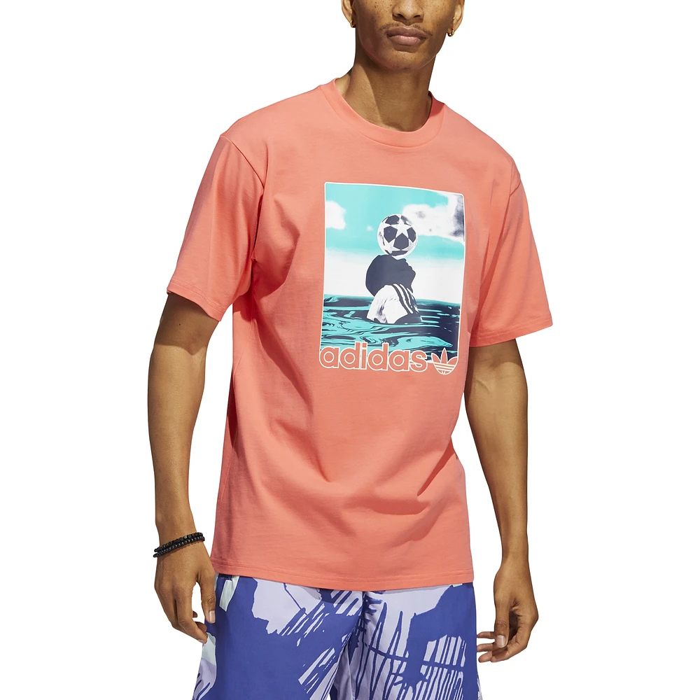 Woedend boekje verkeer Adidas Originals Superstar Football Photo T-Shirt - Men's | The Shops at  Willow Bend