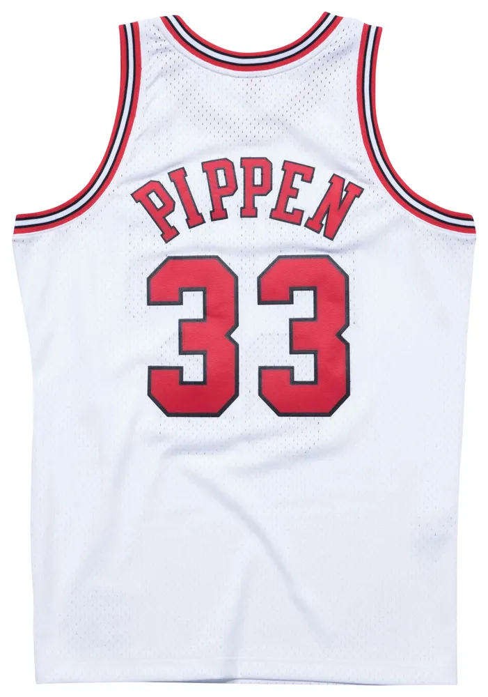 Mitchell & Ness Bulls Swingman Jersey