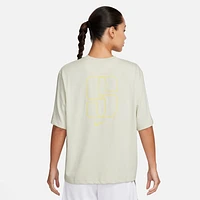 Nike Sabrina Boxy T-Shirt - Women's