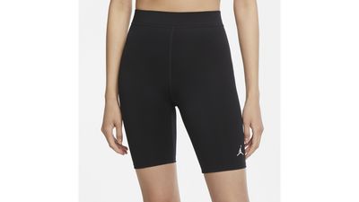 Jordan Essential Leg Core Shorts - Women's