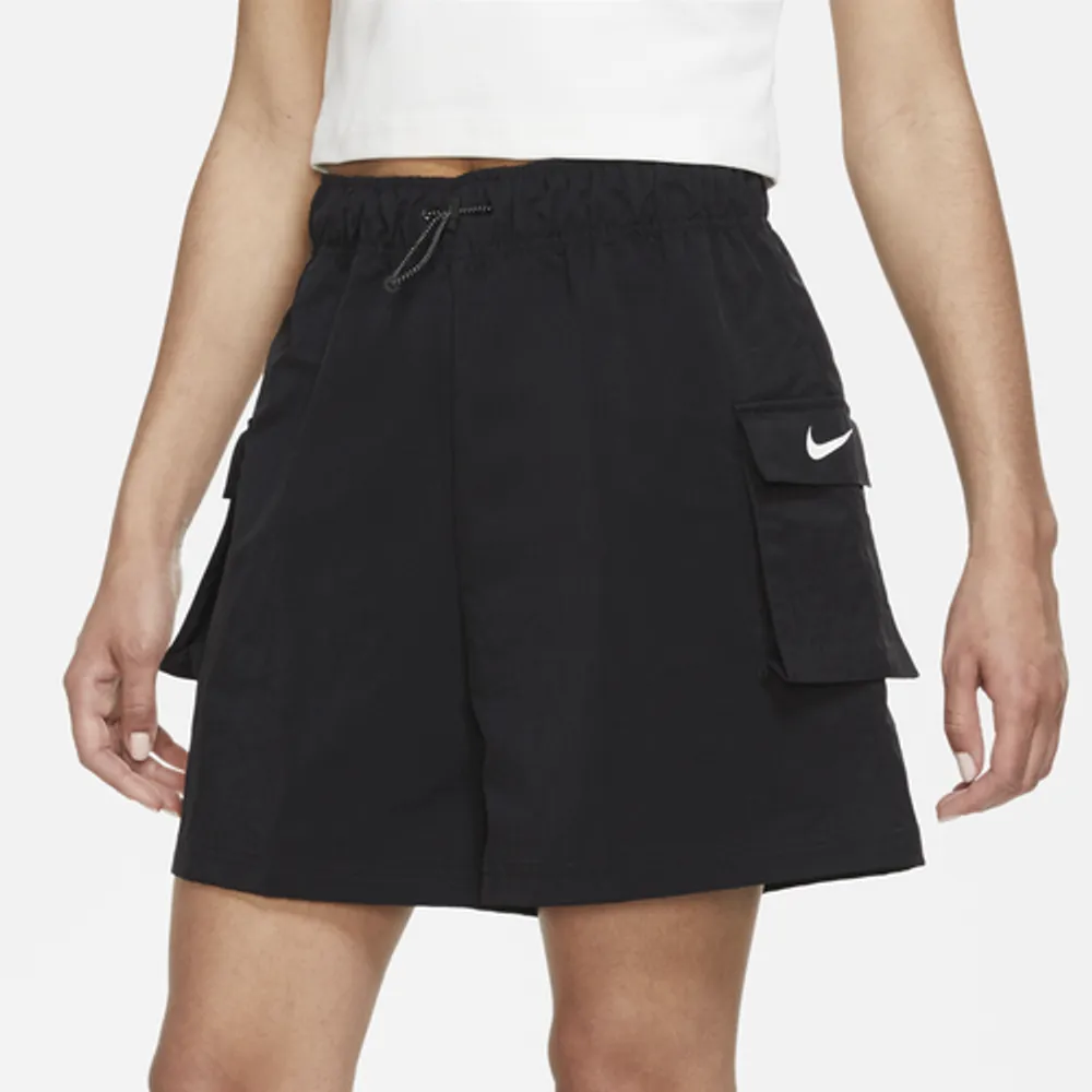 Nike Essential Woven Shorts