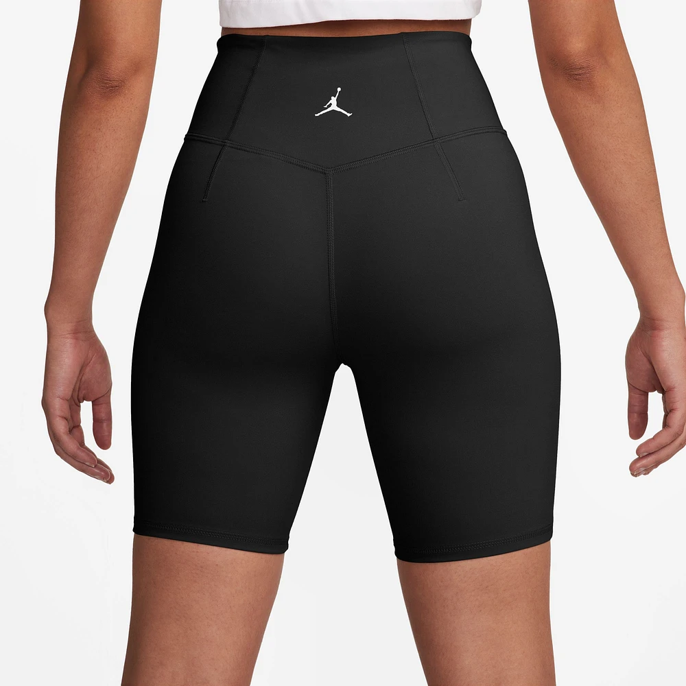 Jordan Womens Sport Essential 7 Inch Shorts
