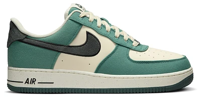 Nike Air Force 1 07 LV8