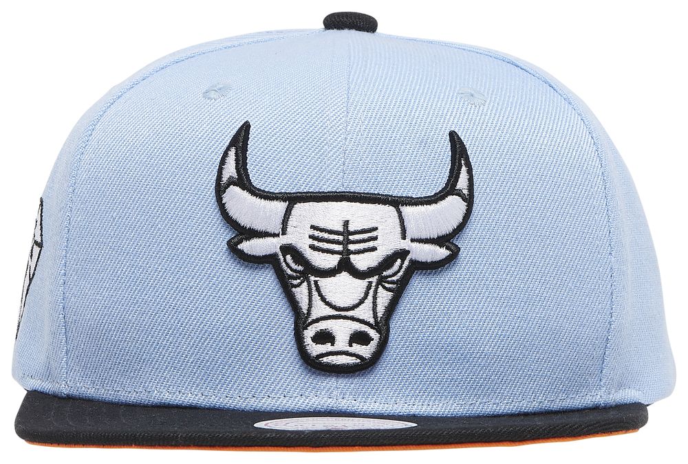 Mitchell & Ness Bulls Retro Hook 6 UNC Snapback