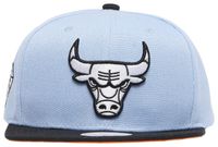 Mitchell & Ness Bulls Retro Hook 6 UNC Snapback