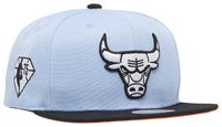 Mitchell & Ness Bulls Retro Hook 6 UNC Snapback