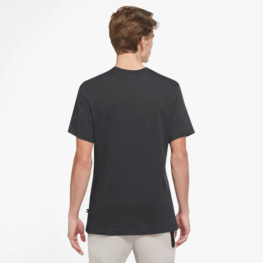 Nike Mens Graphic Fantasy T-Shirt