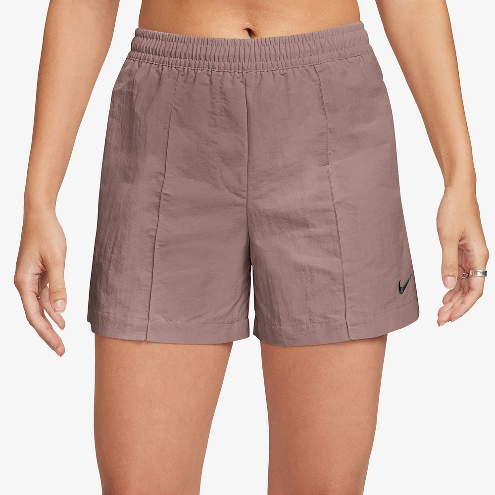 Nike Womens Essential 5" Woven Shorts