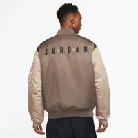 Jordan Mens Essential Statement Renegade Jacket - Black/Green