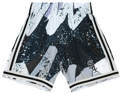 Mitchell & Ness White Sox Hyp Hoops Shorts - Men's