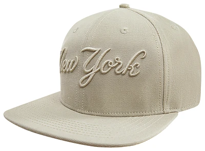 Pro Standard Yankees Neutrals SMU Snapback Cap - Men's