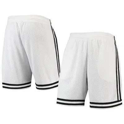 Mitchell & Ness Celtics Hardwood Classics Out Swingman Shorts - Men's