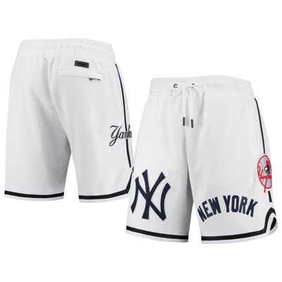 Pro Standard Yankees Collection Shorts - Men's