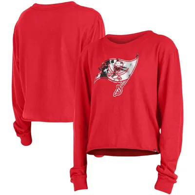 New Era Buccaneers Cropped Long Sleeve T-Shirt - Women's