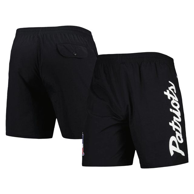 Mitchell & Ness Patriots Team Essentials Nylon Shorts - Men's