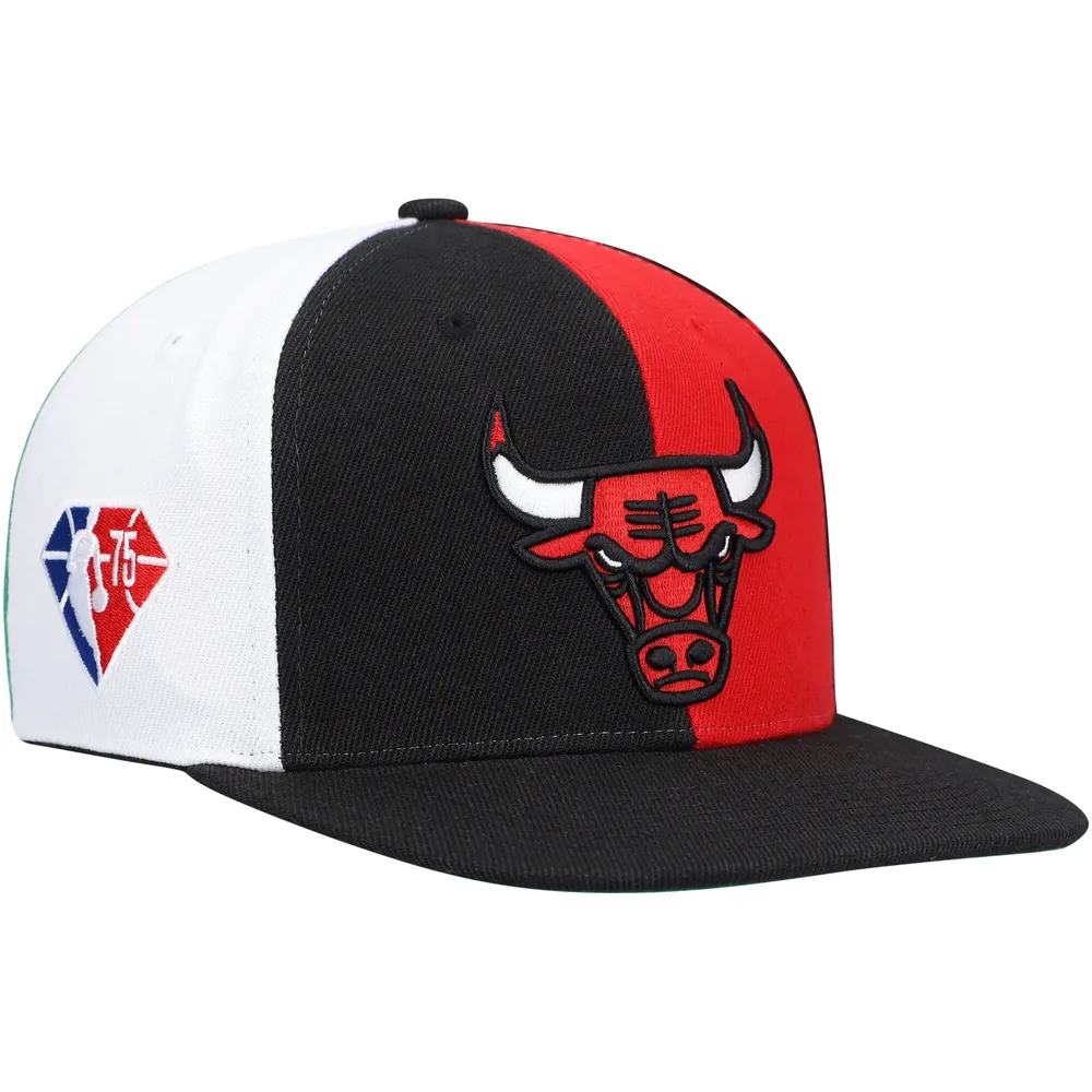 Men's Chicago Bulls Mitchell & Ness Black Hardwood Classics Earthquake Snapback  Hat