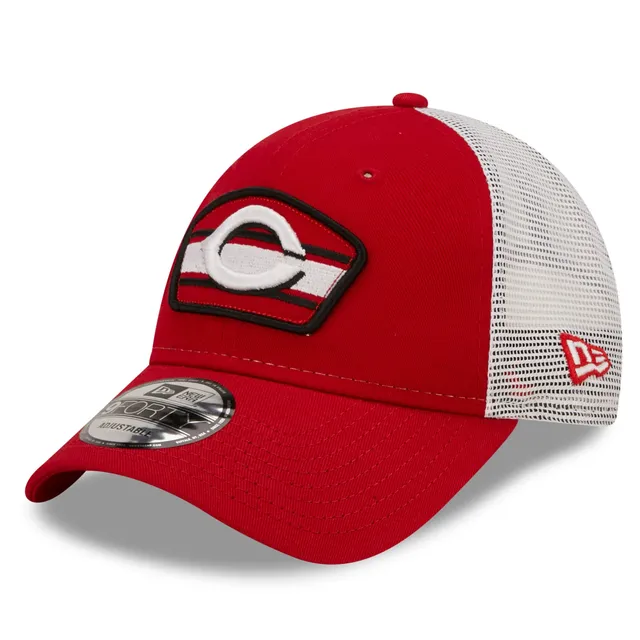 New Era Reds Logo Patch 9FORTY Trucker Snapback Hat - Men's