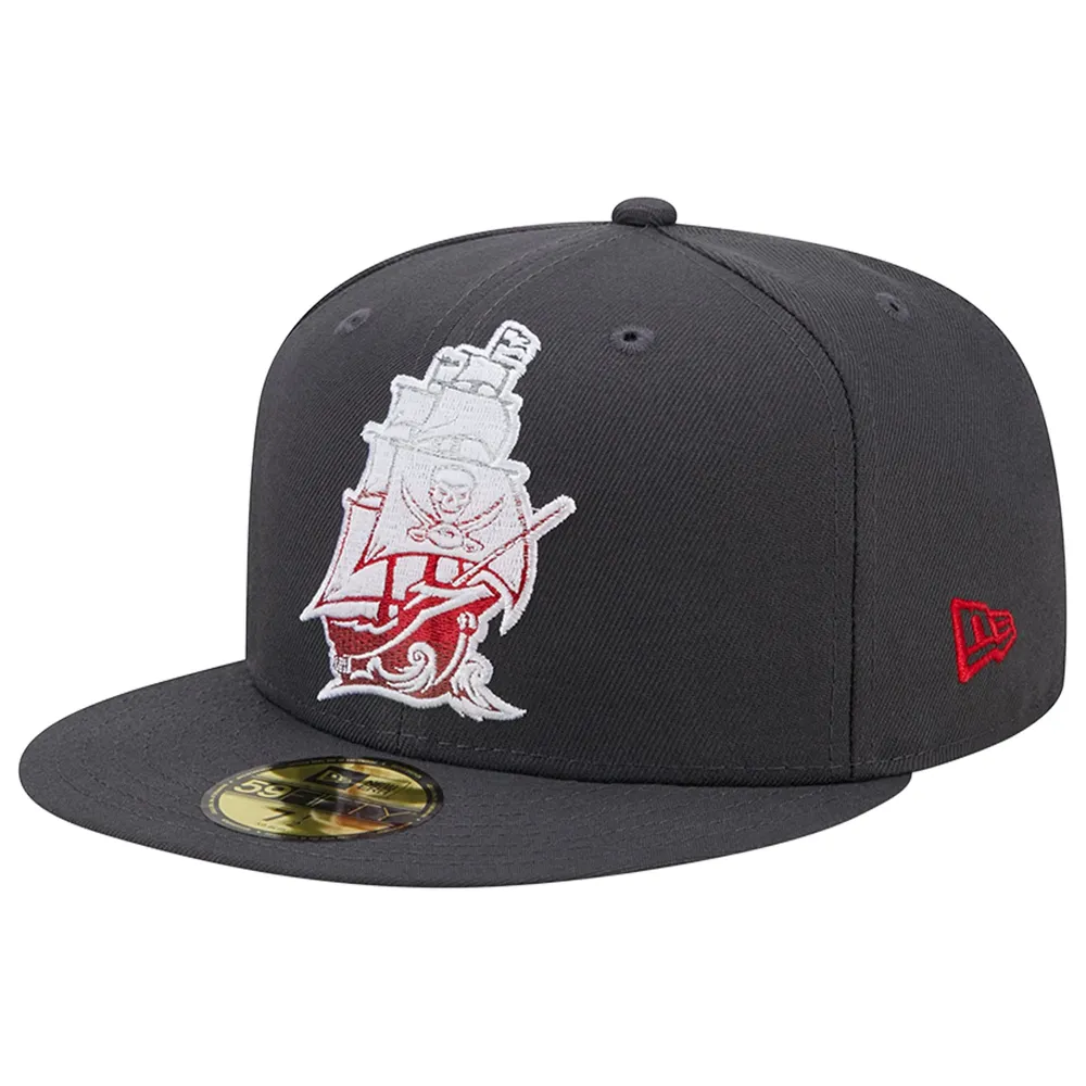 Tampa Bay Buccaneers New Era Logo Color Dim 59FIFTY Fitted Hat - Black