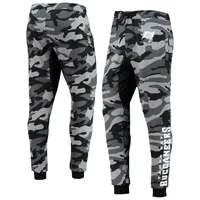 Forever Collectible Buccaneers Jogger Pants - Men's