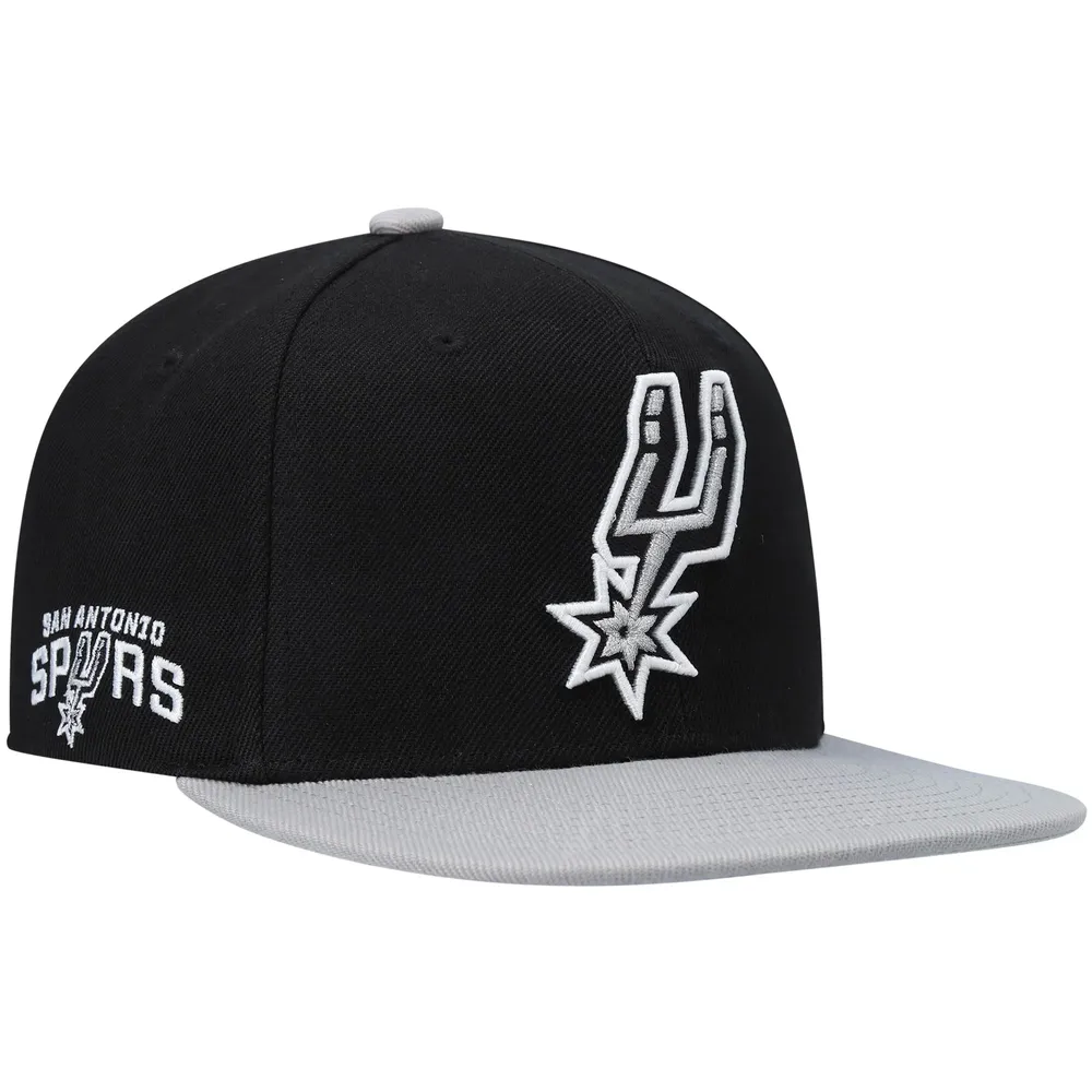 Mitchell & Ness Spurs Core Side Snapback Hat - Men's