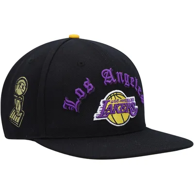 Pro Standard Lakers Old English Snapback Hat - Men's