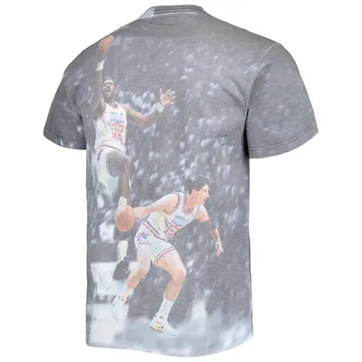 Mitchell & Ness Jazz Above the Rim Graphic T-Shirt - Men's