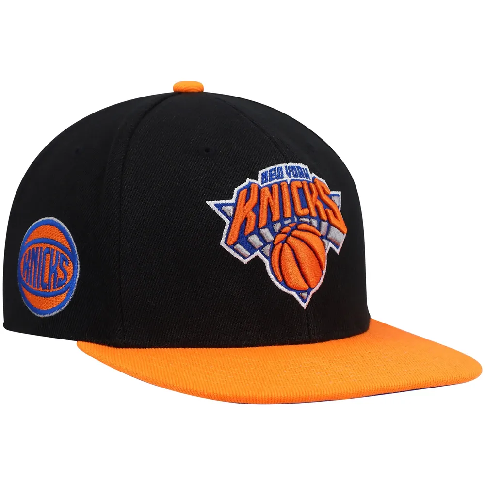 Mitchell & Ness Knicks Core Side Snapback Hat - Men's