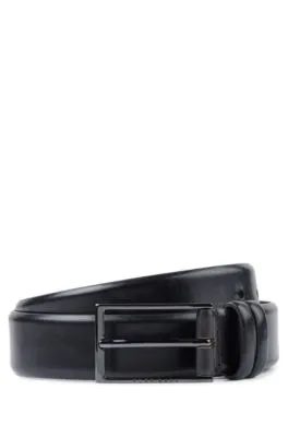 Vegetable-tanned leather belt with gunmetal hardware