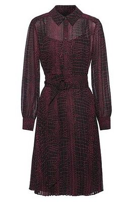 Robe à imprimé croco avec ceinture à la taille et col en pointes