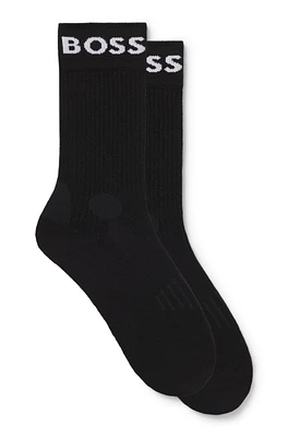 Two-pack of quarter-length socks in stretch fabric