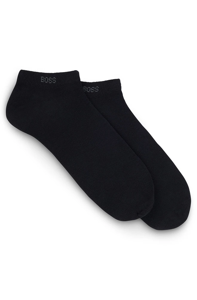 Two-pack of ankle-length socks stretch fabric