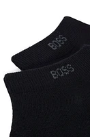 Two-pack of ankle-length socks stretch fabric