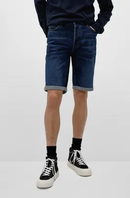 Tapered-fit shorts comfort-stretch denim