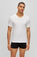 Paquete de tres camisetas punto algodón con cuello en pico