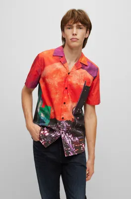 Relaxed-fit shirt cotton poplin with seasonal print