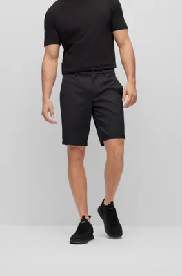 Slim-fit shorts water-repellent twill