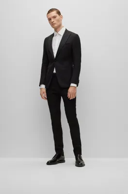 Slim-fit suit a linen blend