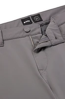 Slim-fit jeans performance-stretch anti-crease fabric