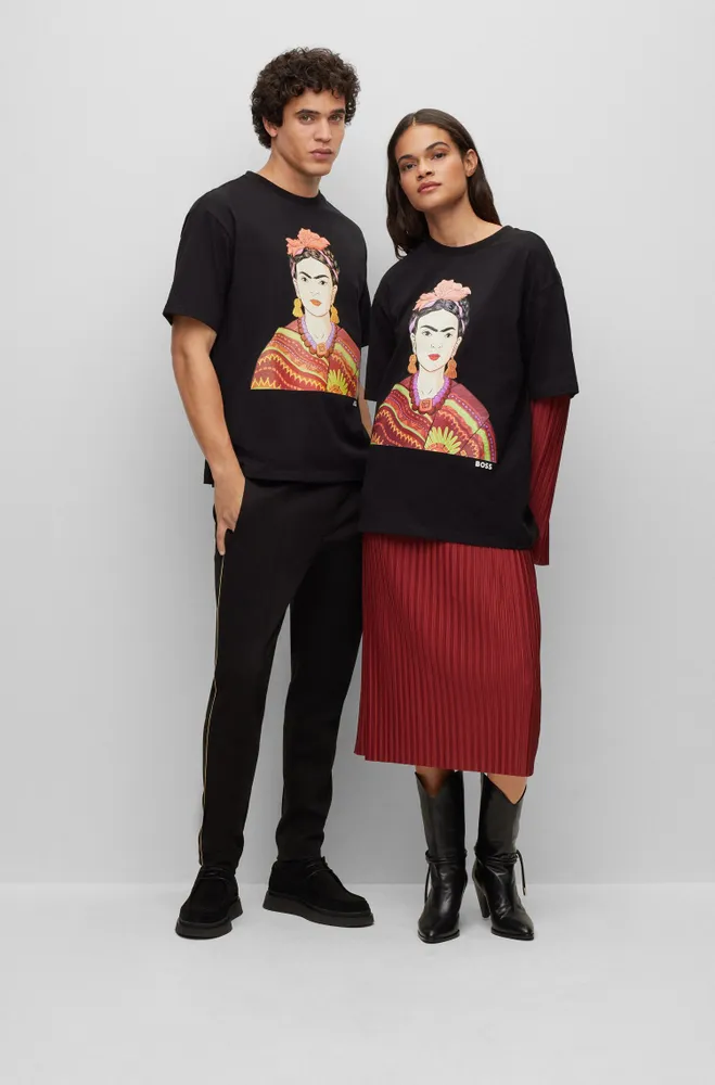 Relaxed-fit cotton T-shirt with Frida Kahlo graphic