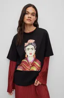 Relaxed-fit cotton T-shirt with Frida Kahlo graphic