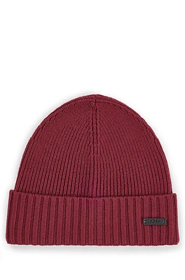 Ribbed beanie hat in virgin wool