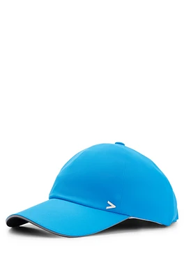 Performance-piqué cap with decorative reflective details