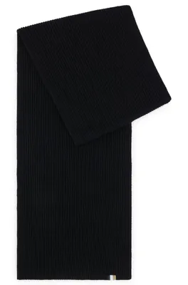 Ribbed scarf with signature-stripe flag
