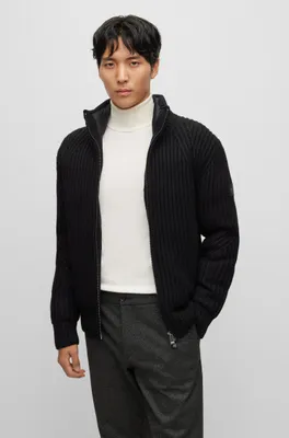 Relaxed-fit cardigan virgin wool with chunky structure